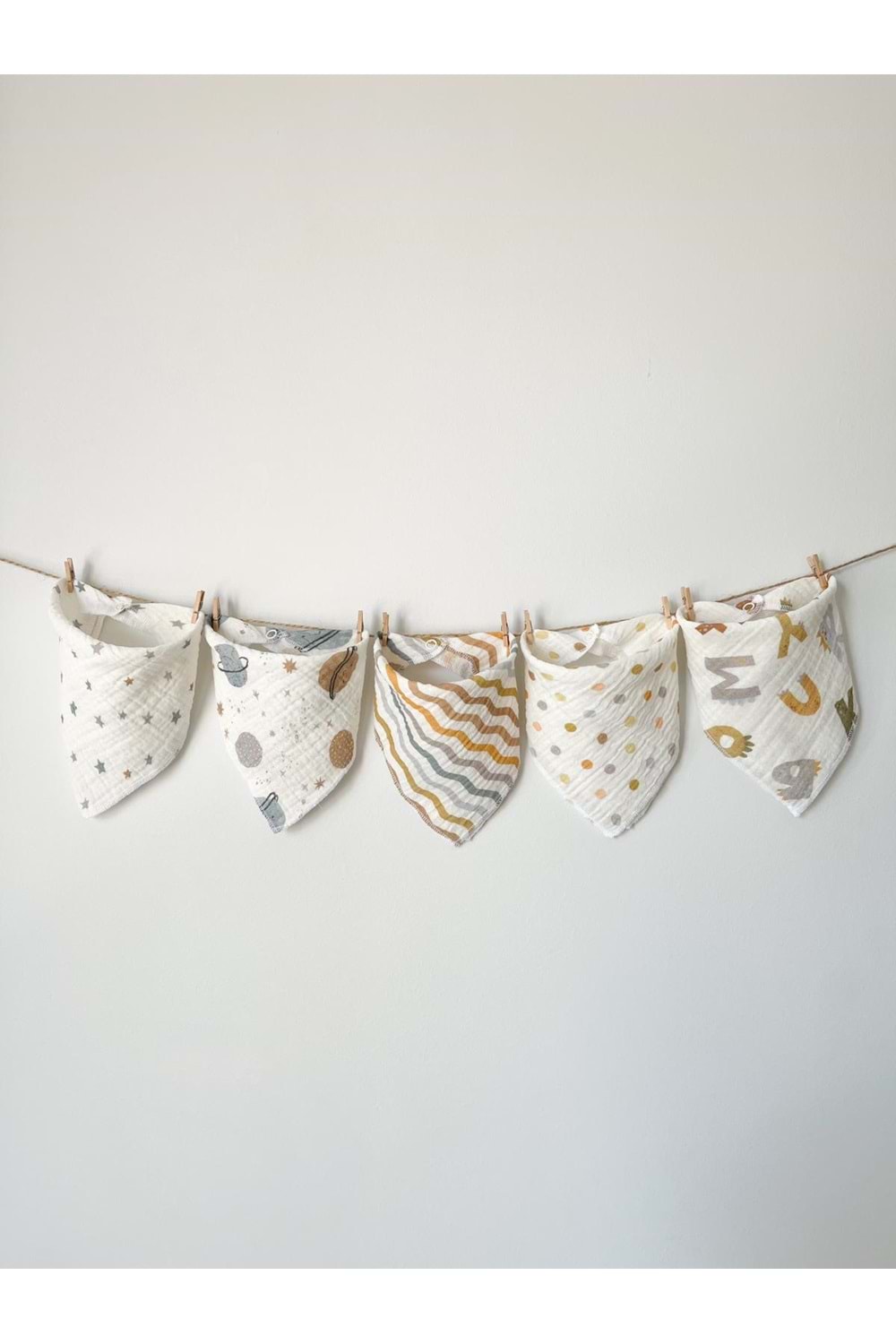 5'li Müslin Desenli Bebek Ağız Mendili Çıtçıtlı Mama Önlüğü M00750