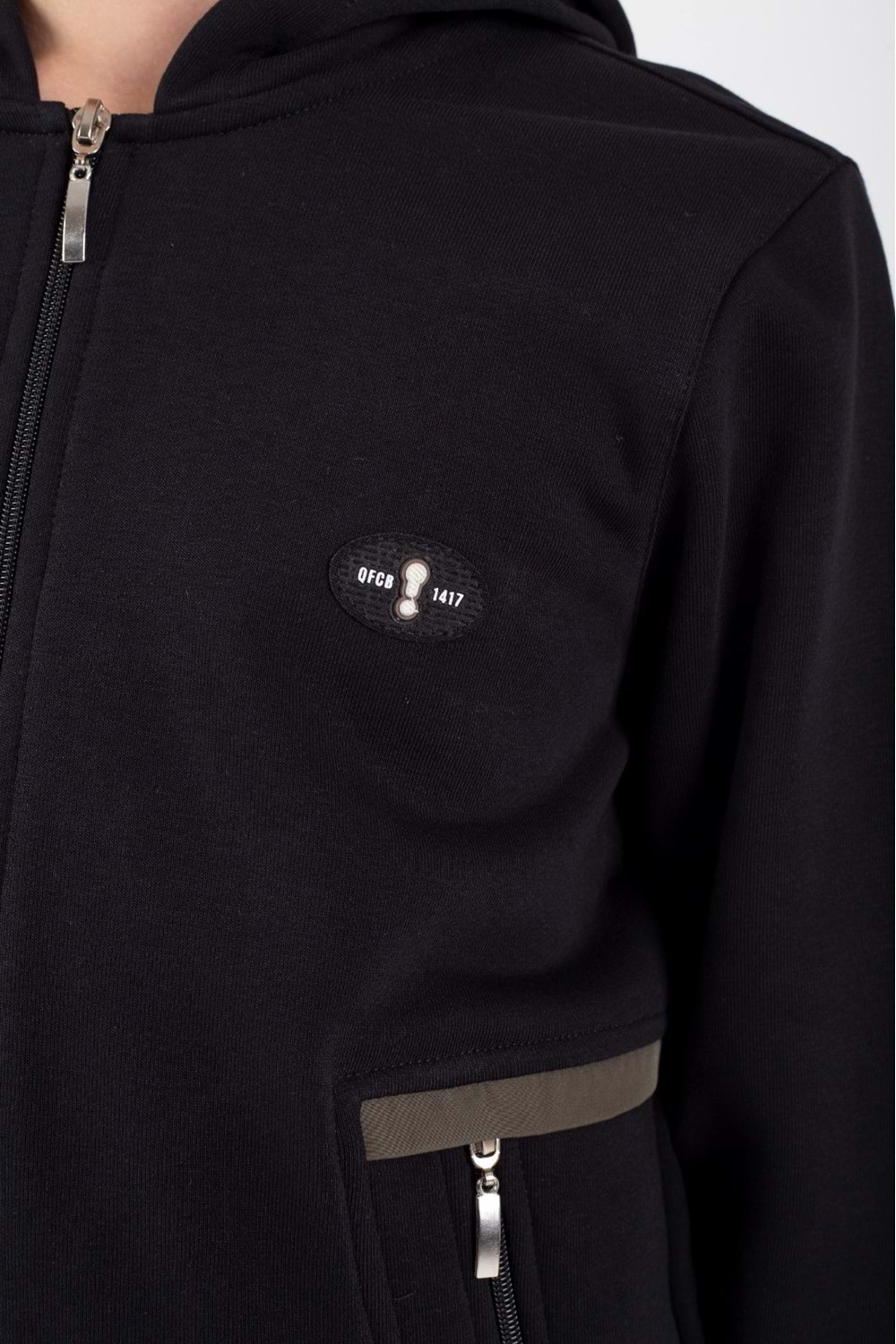 Erkek Çocuk Fermuar Kapamalı Kapüşonlu Arma Detaylı Eşofman Takımı M00757