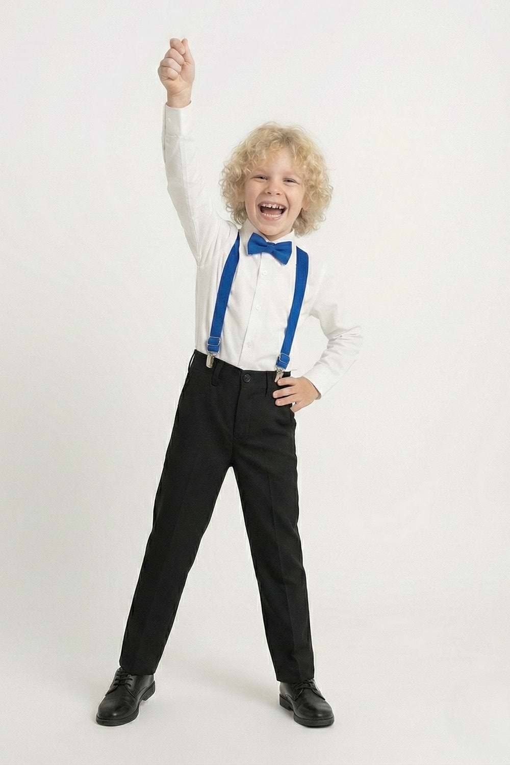 Beyaz Gömlekli Erkek Çocuk Takım M00787