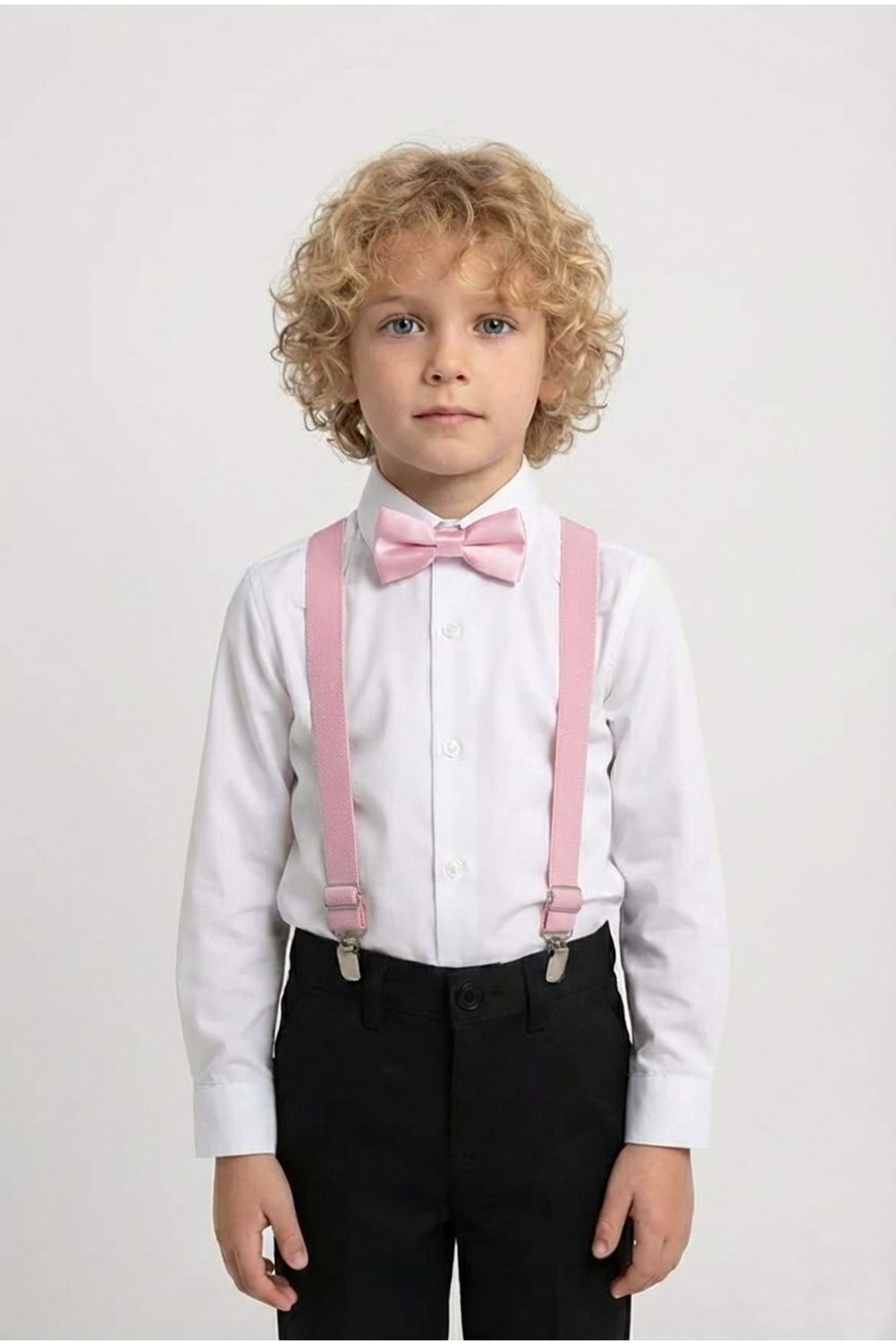 Beyaz Gömlekli Erkek Çocuk Takım M00787