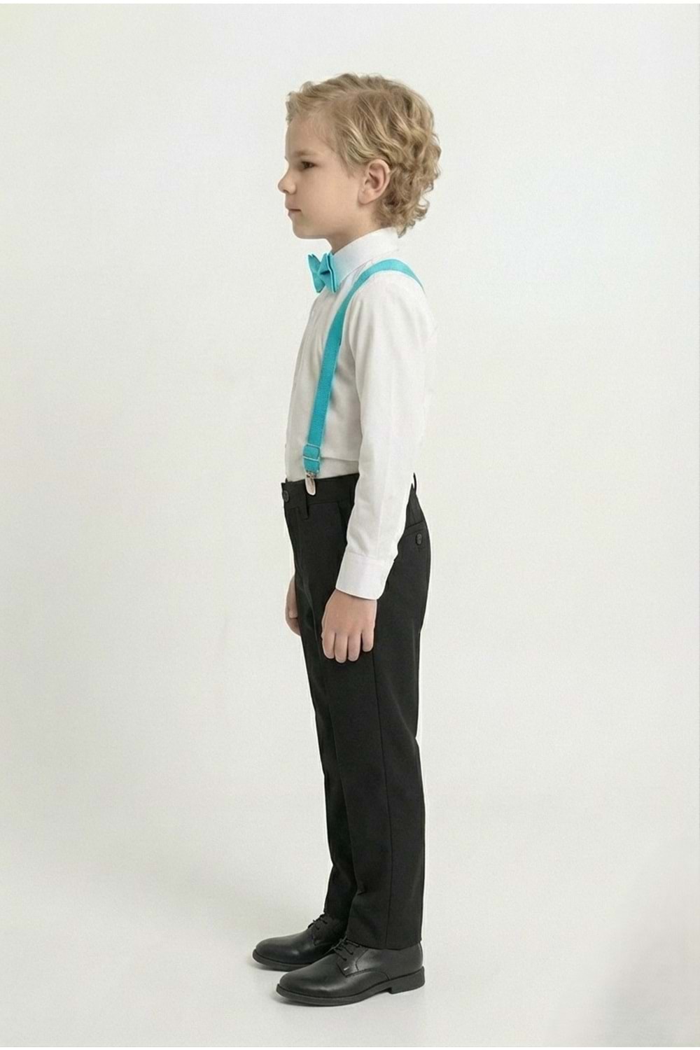 Beyaz Gömlekli Erkek Çocuk Takım M00787