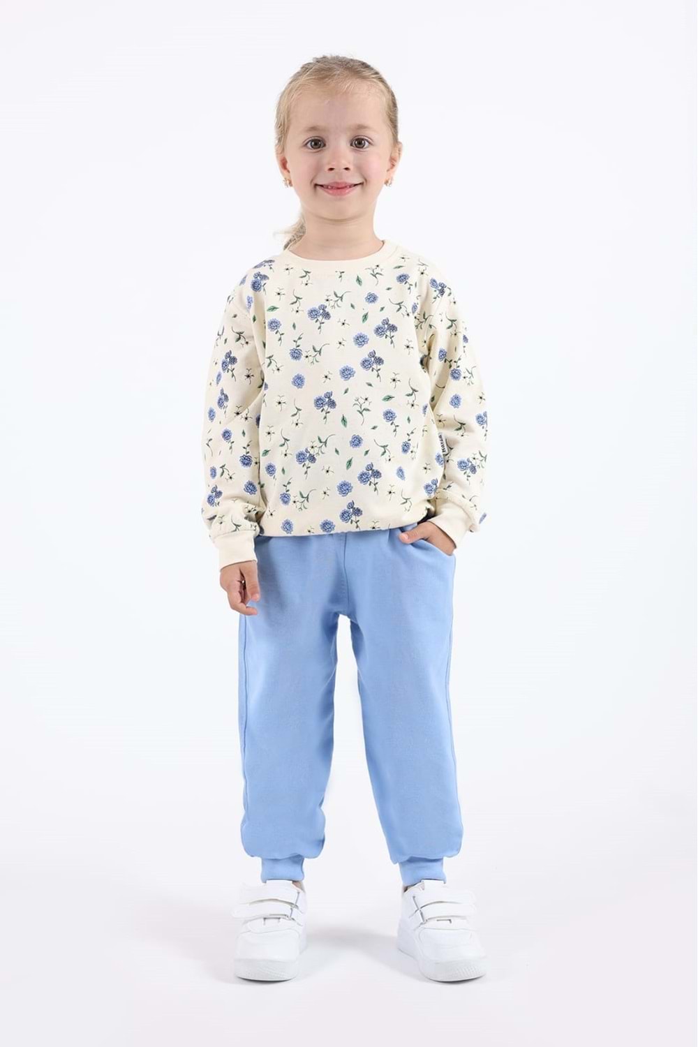 Çiçek Mevsimi Motif Kız Çocuk Eşofman MNK0622