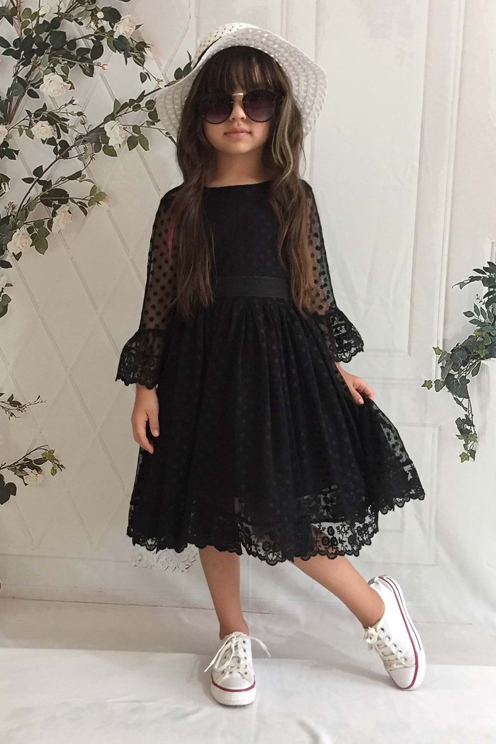 Siyah Şapkalı Dantelli 8 Yaş Kız Çocuk Elbise