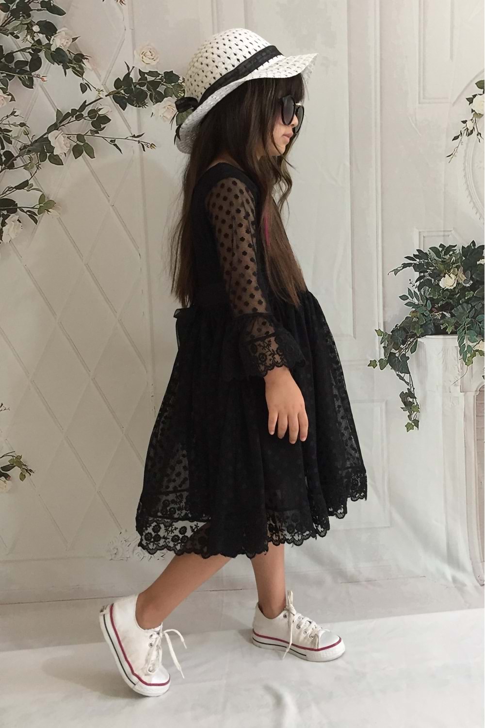 Siyah Şapkalı Dantelli 8 Yaş Kız Çocuk Elbise