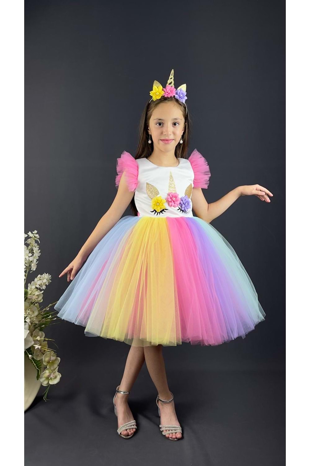 Rengarenk Etekli Taçlı Kız Çocuk Parti Elbisesi