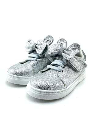 Parlak Fiyonklu Kulaklı Kız Çocuk Ayakkabısı