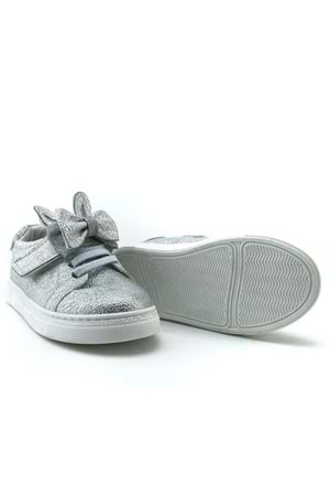 Parlak Fiyonklu Kulaklı Kız Çocuk Ayakkabısı
