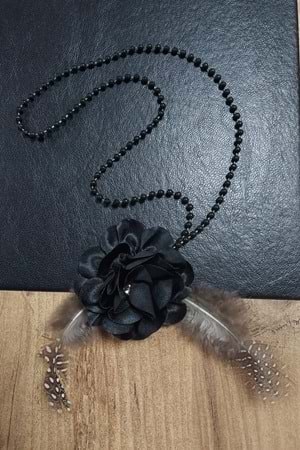 Tüylü Çiçekli Kız Çocuk Boncuklu Kolye