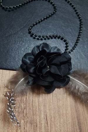 Tüylü Çiçekli Kız Çocuk Boncuklu Kolye