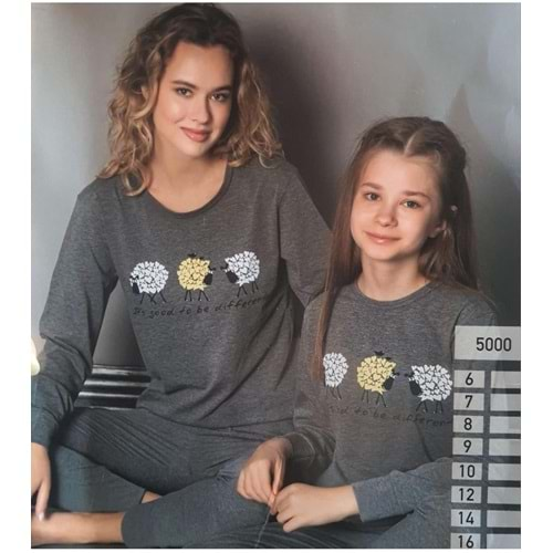 Kız Çocuk Penye Pijama Takım M00680