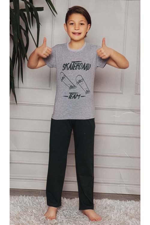 Kısa Kol Tişört , Uzun Pantolon Erkek Çocuk Pijama M00672