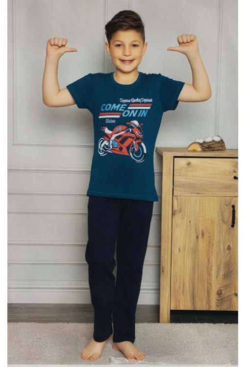 Kısa Kol Tişört , Uzun Pantolon Erkek Çocuk Pijama M00672