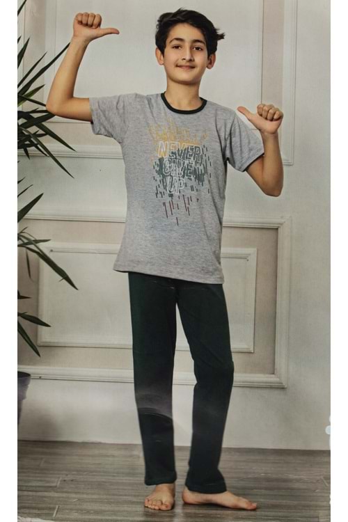 Kısa Kol Tişört , Uzun Pantolon Baskılı Erkek Çocuk Pijama M00673