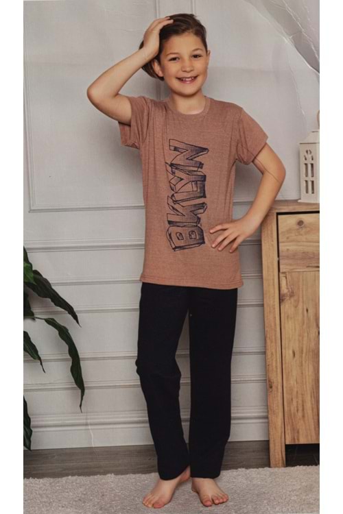 Kısa Kol Tişört , Uzun Pantolon Baskılı Erkek Çocuk Pijama M00673