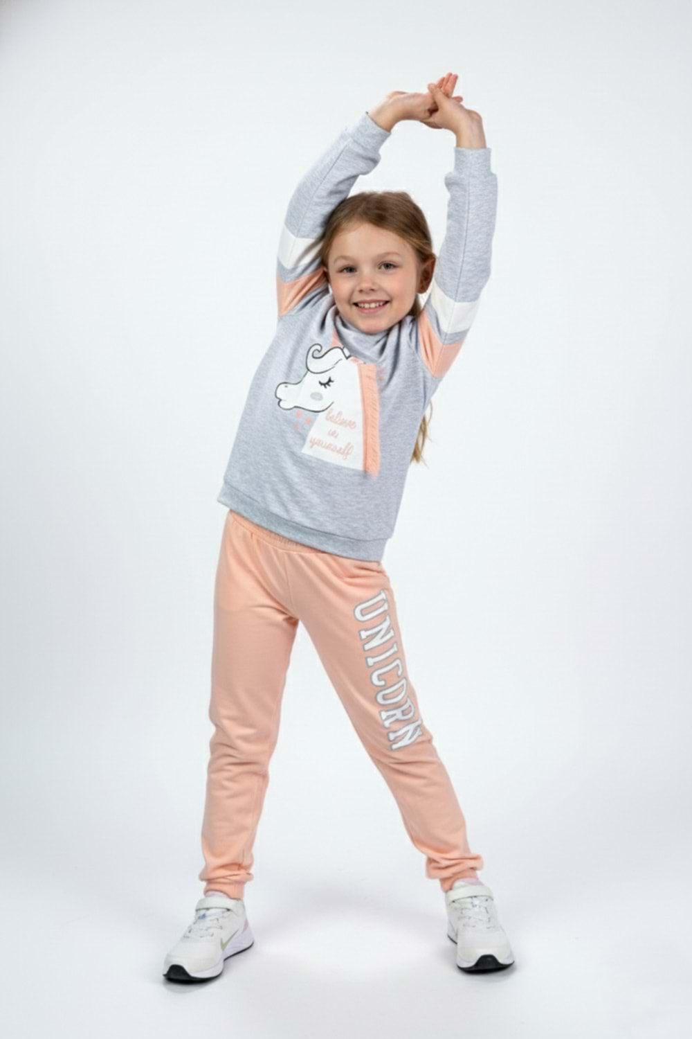 Kız Çocuk Boynuzlu At Eşofman Takımı