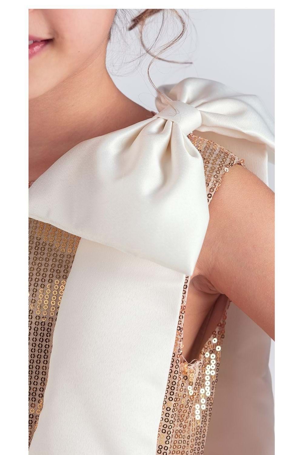 Yaka Fiyonk Pul Payet Kumaşlı Kız Çocuk Abiye Elbise M00702