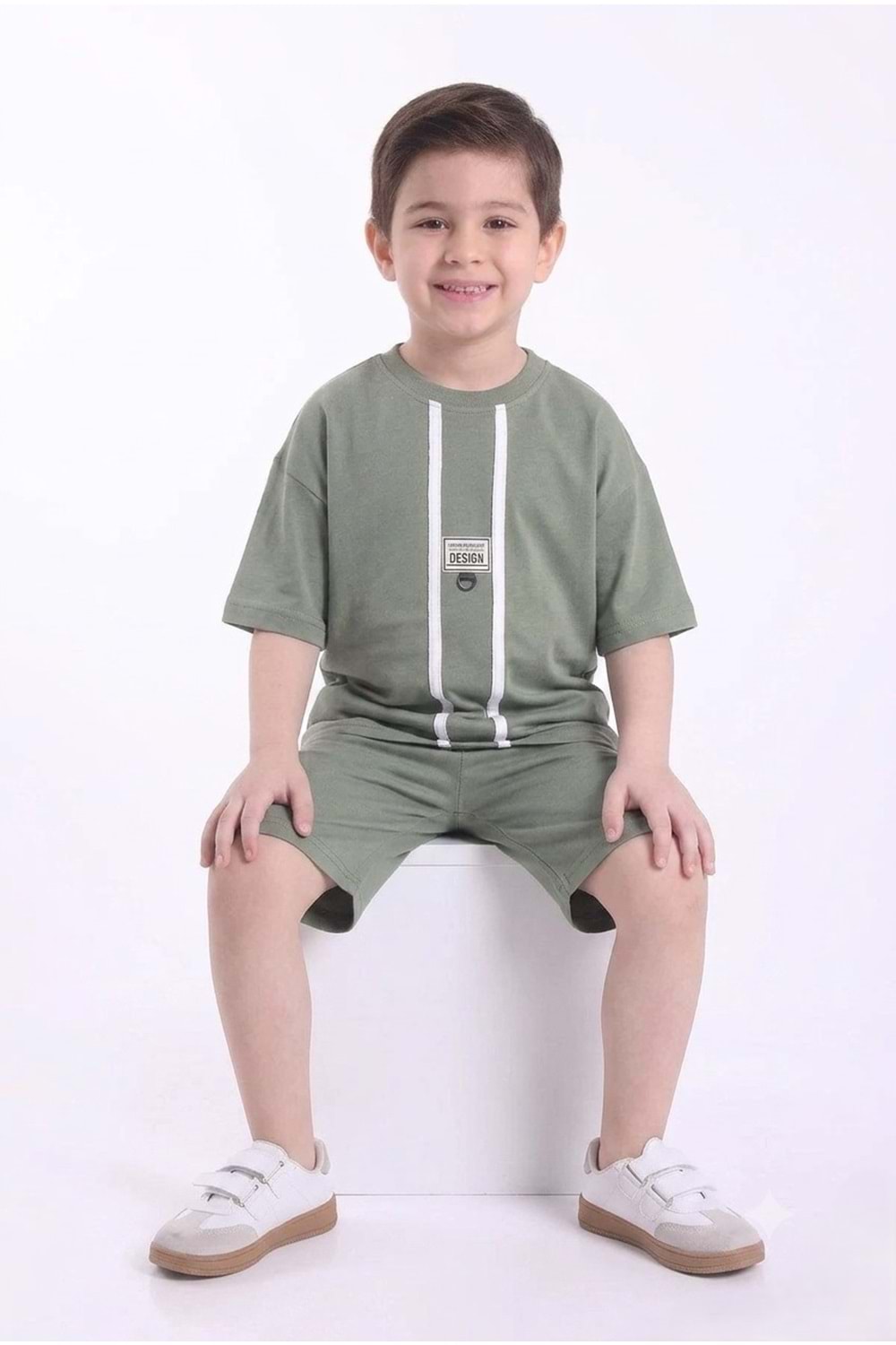 Erkek Çocuk Baskılı Oversize Kısa Kollu Şortlu 2li Takım M00843