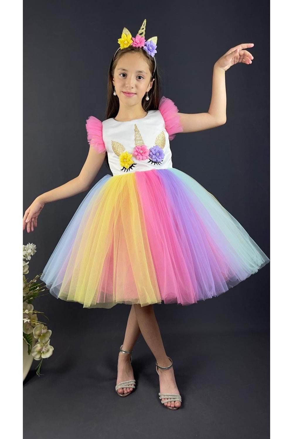 Rengarenk Etekli Taçlı Kız Çocuk Parti Elbisesi
